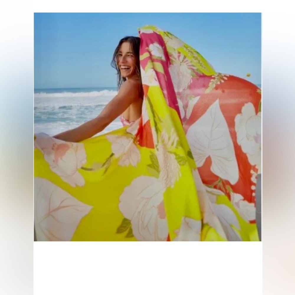 Farm Rio Neon Garden Sarong - Picture 10 of 13